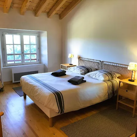 Maison Basque De Charme Avec Piscine Souraide