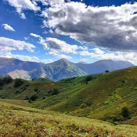 Maison Basque De Charme Avec Piscine Souraïde