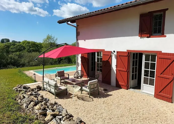 Maison Basque De Charme Avec Piscine Vakantiehuis *