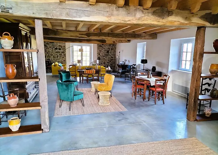 Maison Basque De Charme Avec Piscine Souraïde