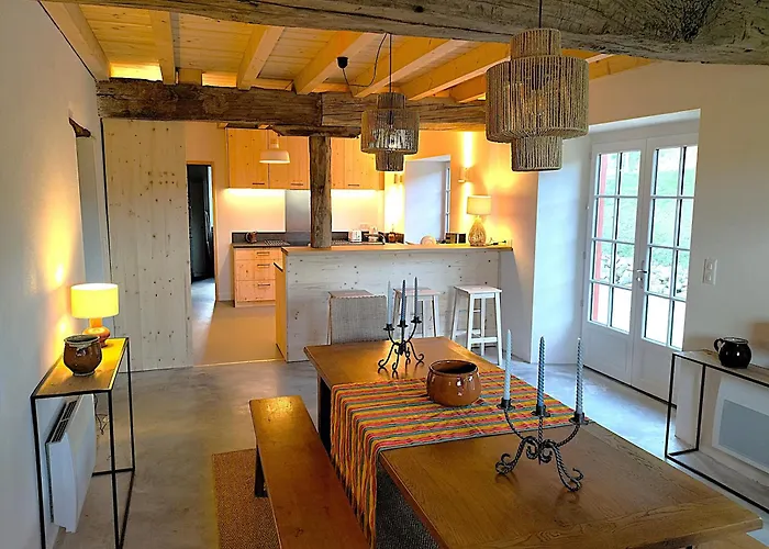 Vakantiehuis Maison Basque De Charme Avec Piscine *