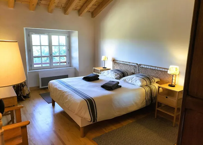 Maison Basque De Charme Avec Piscine Souraïde