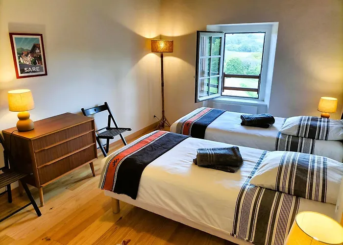 Maison Basque De Charme Avec Piscine *