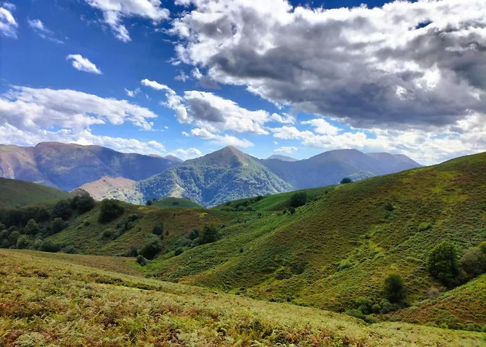 Maison Basque De Charme Avec Piscine Souraïde